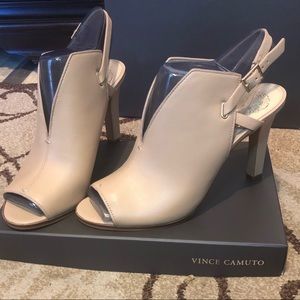 Vince Camuto Women’s Neveah